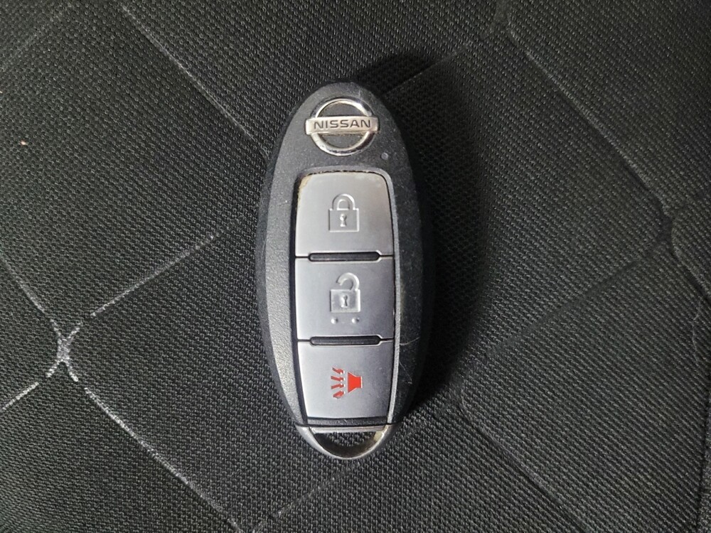 2019 Nissan Kicks in Knoxville, TN 37923 - 18110446 32