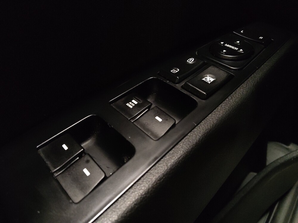 2018 Hyundai Elantra in Sanford, FL 32773 - 18110457 27