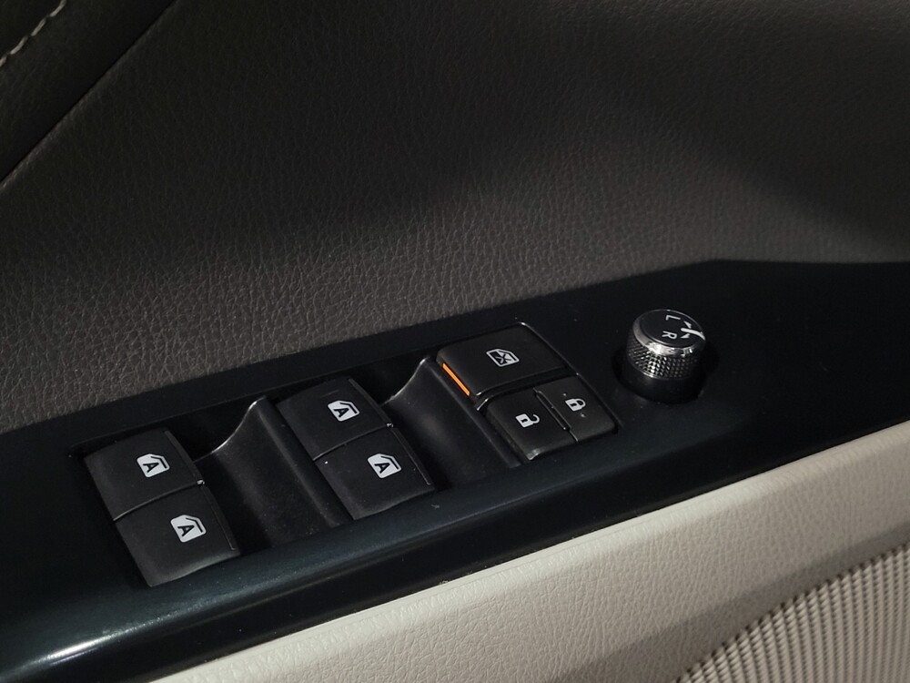 2018 Toyota Camry in Richmond, VA 23235 - 18110477 27