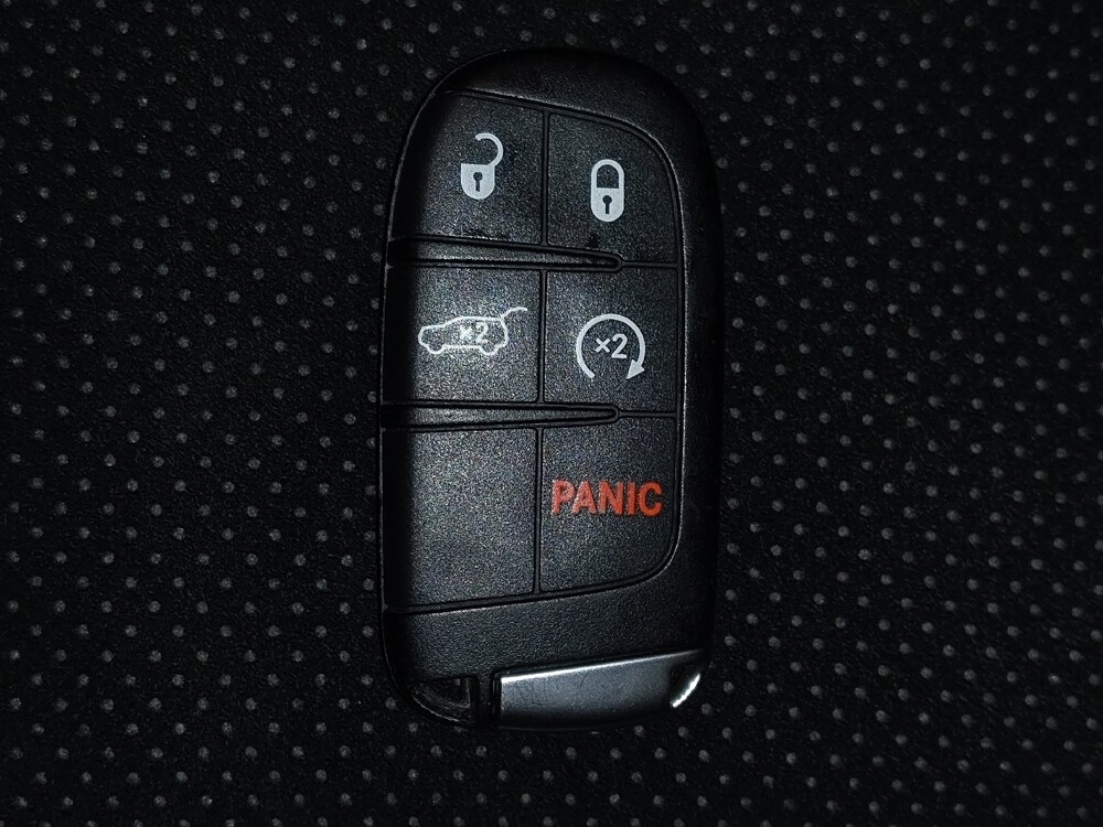 2018 Jeep Grand Cherokee in Jacksonville, FL 32225 - 18110486 32