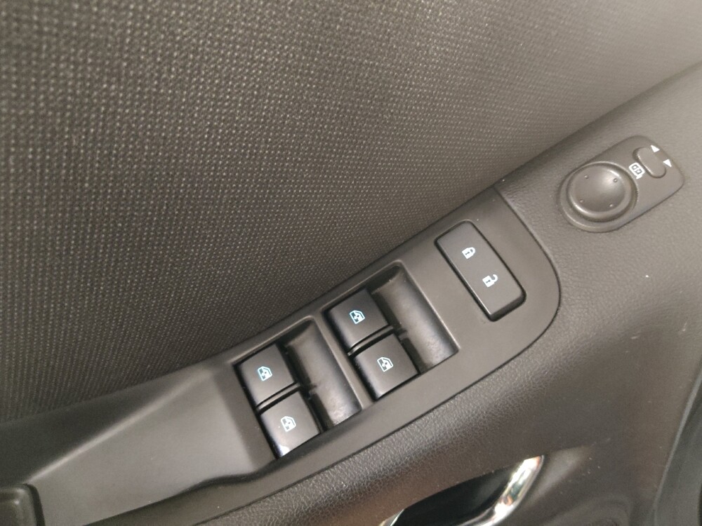 2015 Chevrolet Camaro in Fort Myers, FL 33907 - 18110502 27