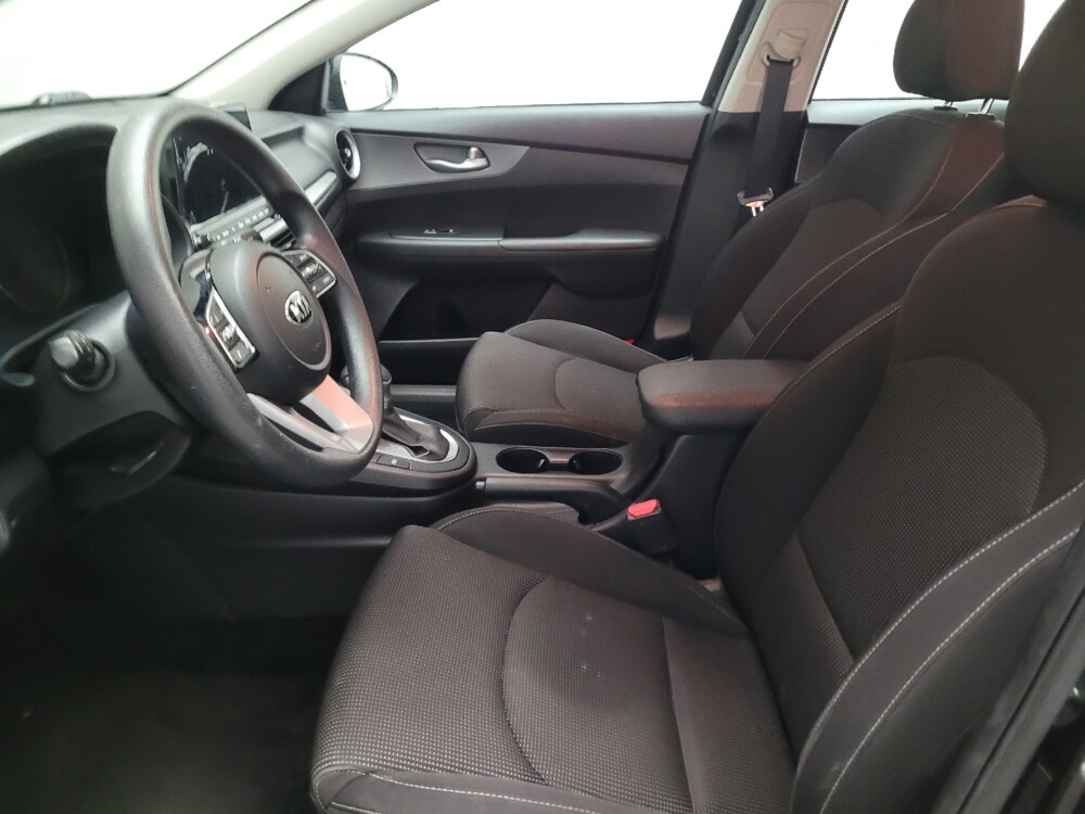 2020 Kia Forte in Downey, CA 90241 - 18110506 17