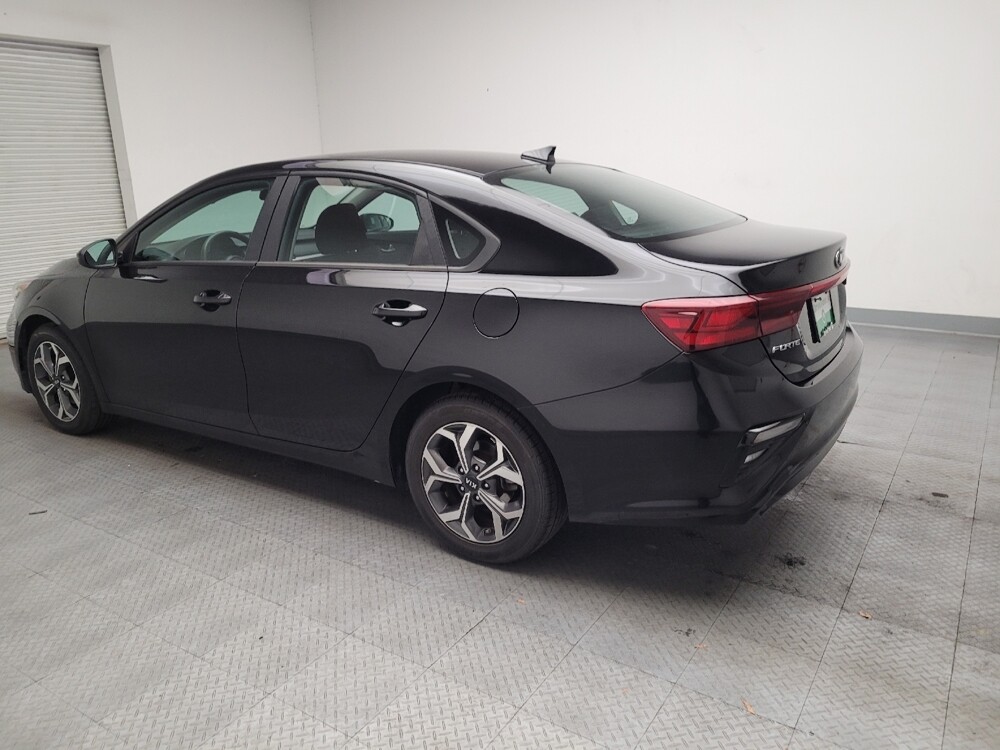 2020 Kia Forte in Downey, CA 90241 - 18110506 3