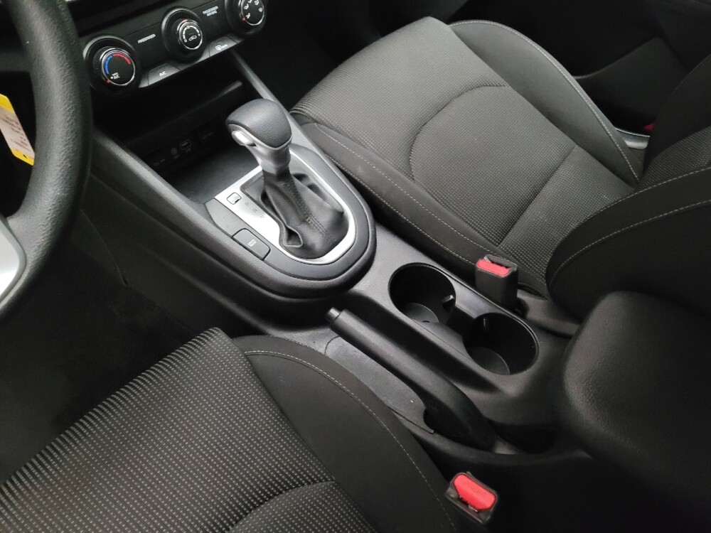 2020 Kia Forte in Downey, CA 90241 - 18110506 26