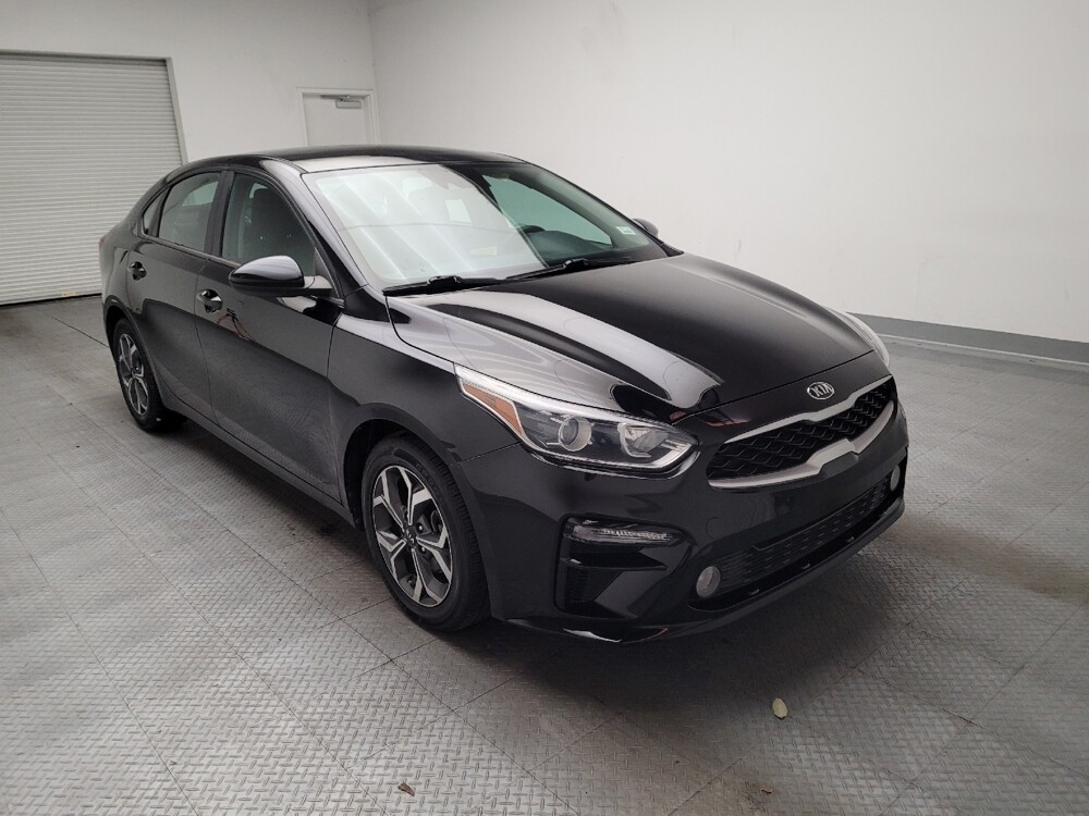 2020 Kia Forte in Downey, CA 90241 - 18110506 13