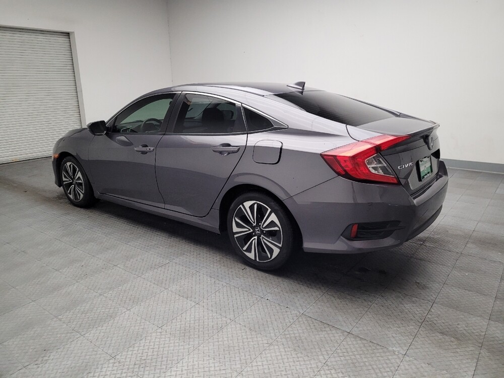 2017 Honda Civic in Downey, CA 90241 - 18110510 3