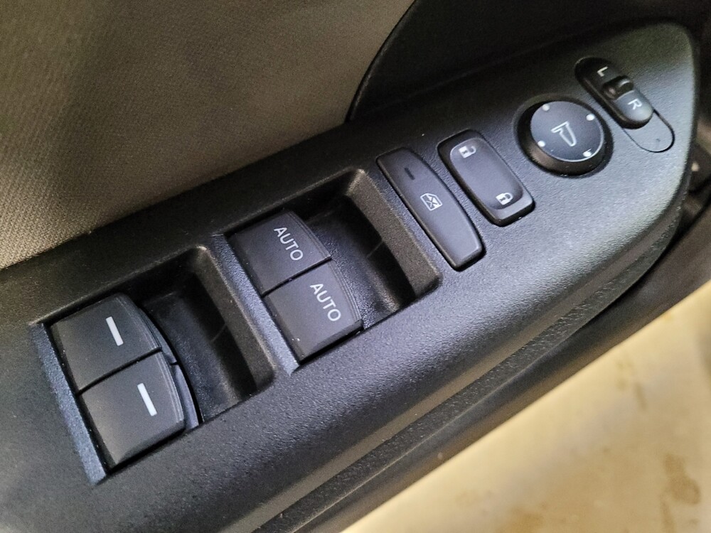 2017 Honda Civic in Downey, CA 90241 - 18110510 27