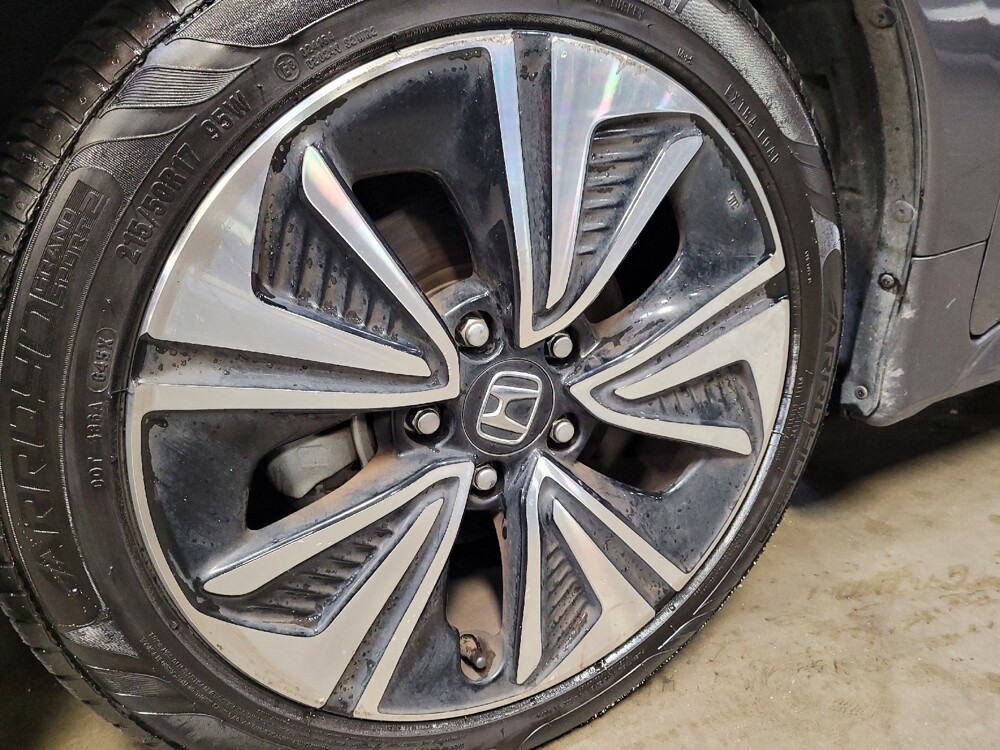 2017 Honda Civic in Downey, CA 90241 - 18110510 31