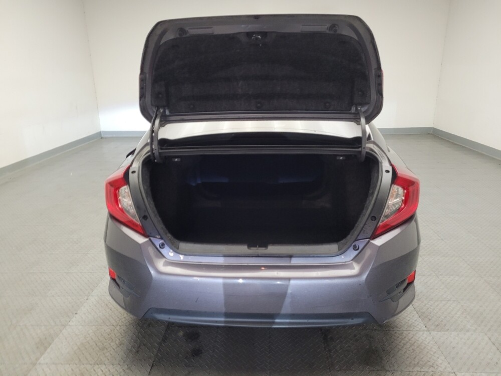 2017 Honda Civic in Downey, CA 90241 - 18110510 29