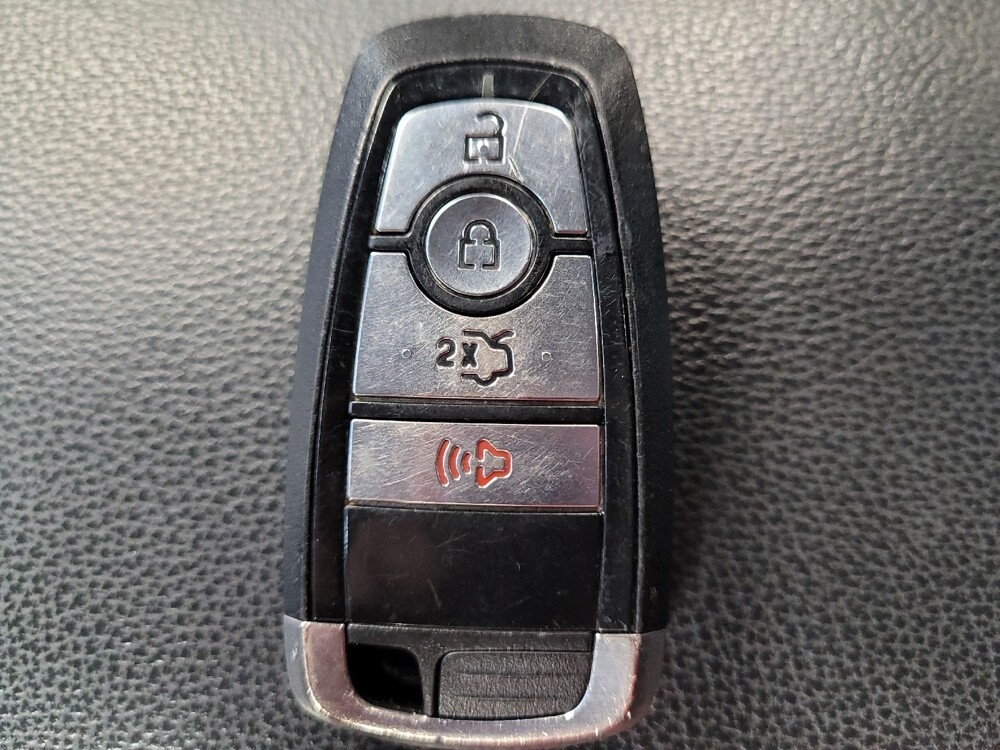 2018 Ford Fusion in Greenville, SC 29607 - 18110514 32