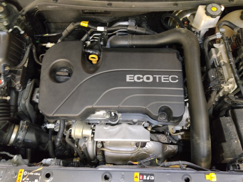 2020 Chevrolet Equinox in Fayetteville, NC 28304 - 18110521 30