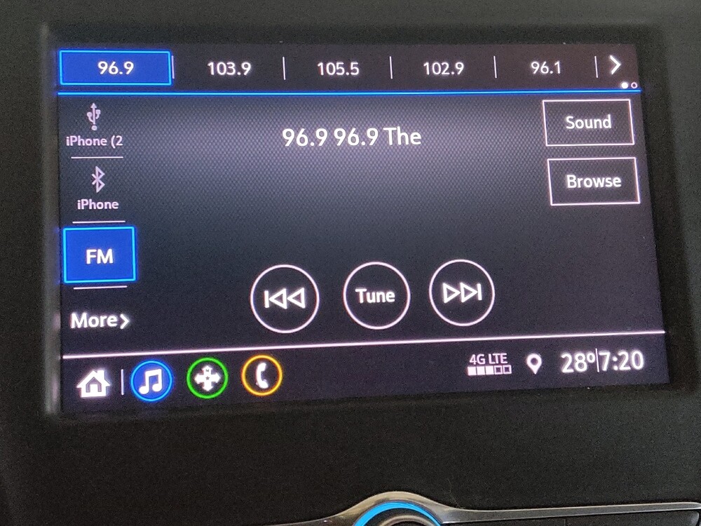 2020 Chevrolet Equinox in Fayetteville, NC 28304 - 18110521 25