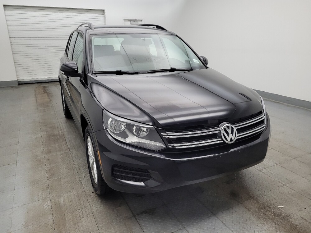 2018 Volkswagen Tiguan in Maple Heights, OH 44137 - 18110530 14