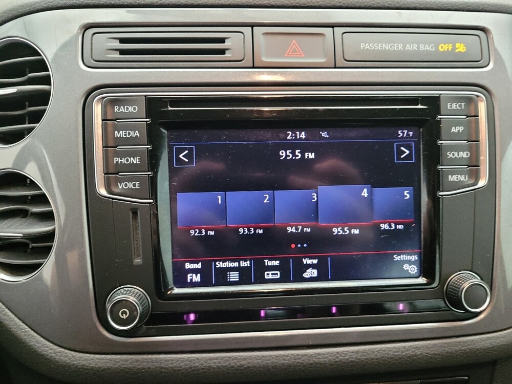 2018 Volkswagen Tiguan in Maple Heights, OH 44137 - 18110530 25