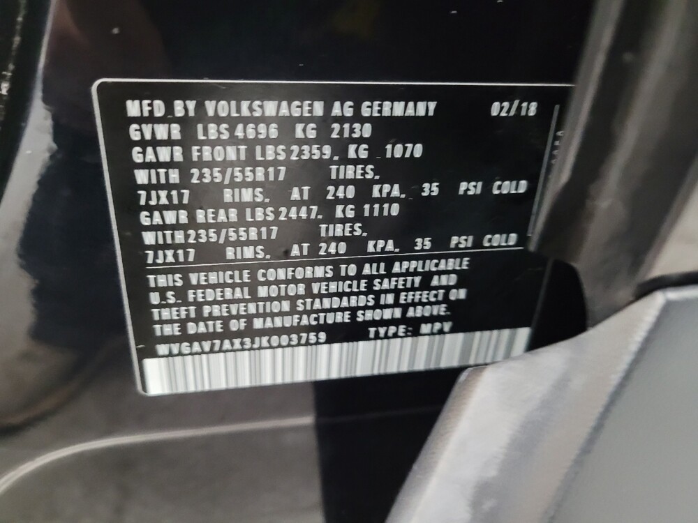 2018 Volkswagen Tiguan in Maple Heights, OH 44137 - 18110530 33