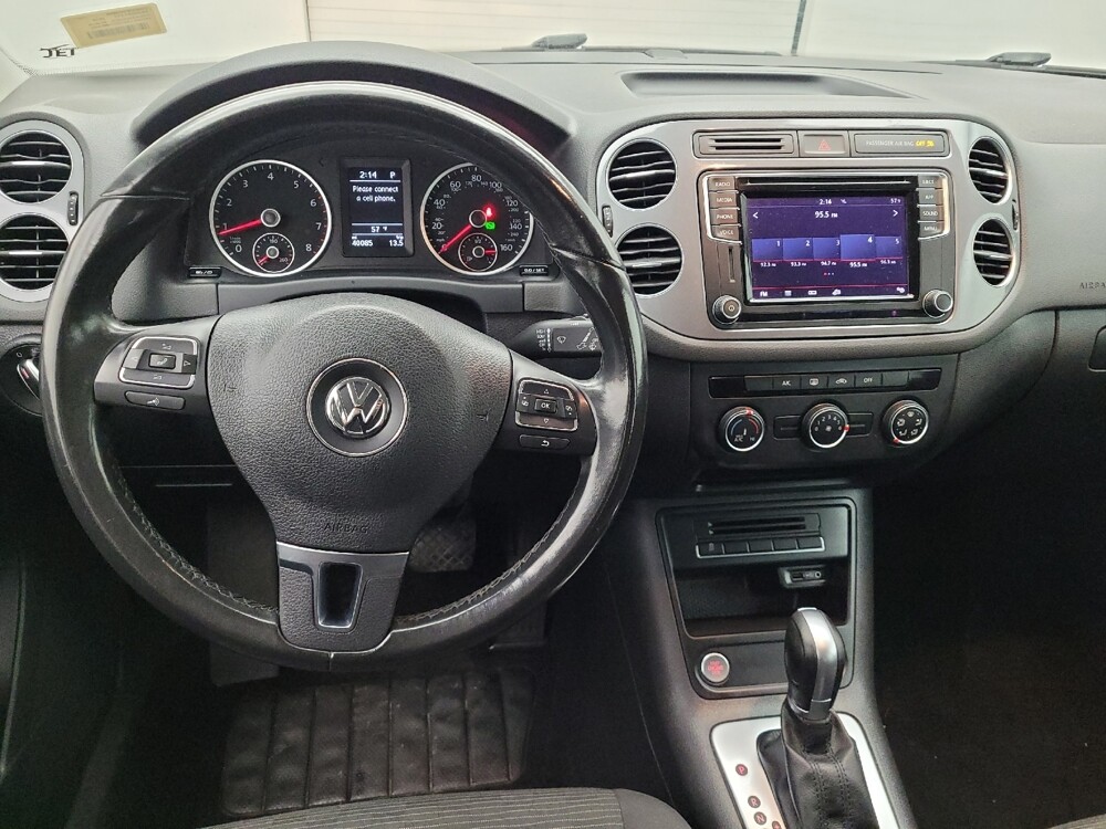 2018 Volkswagen Tiguan in Maple Heights, OH 44137 - 18110530 22