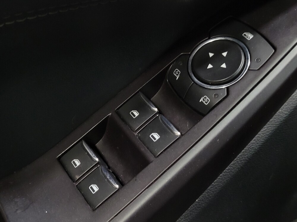 2020 Ford Explorer in Plymouth Meeting, PA 19462 - 18110557 27