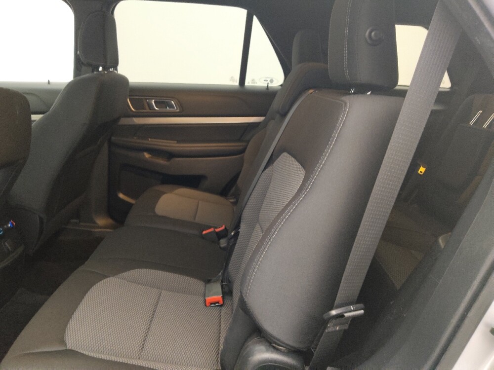 2018 Ford Explorer in Lakeland, FL 33815 - 18110569 18