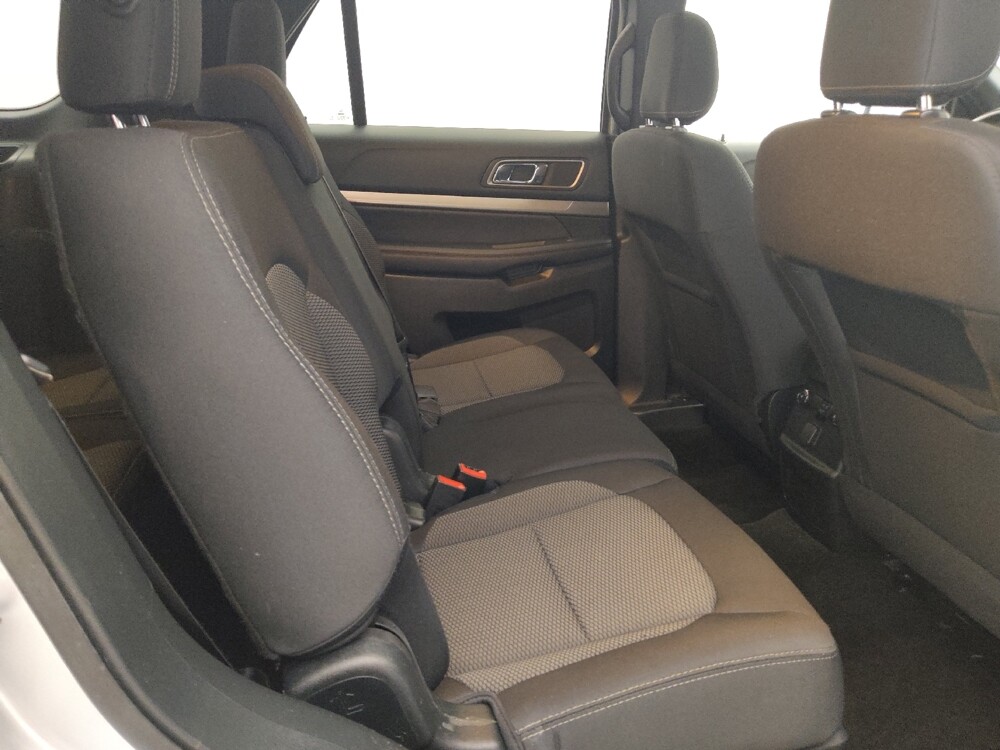 2018 Ford Explorer in Lakeland, FL 33815 - 18110569 19