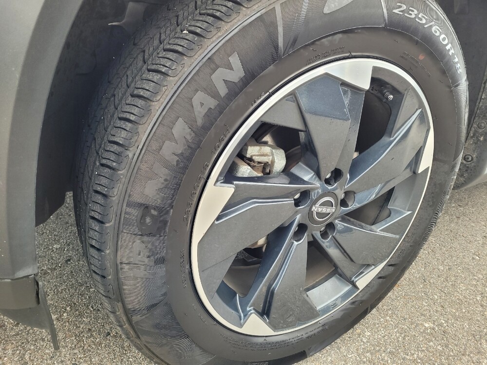 2024 Nissan Rogue in Sacramento, CA 95821 - 18110571 31