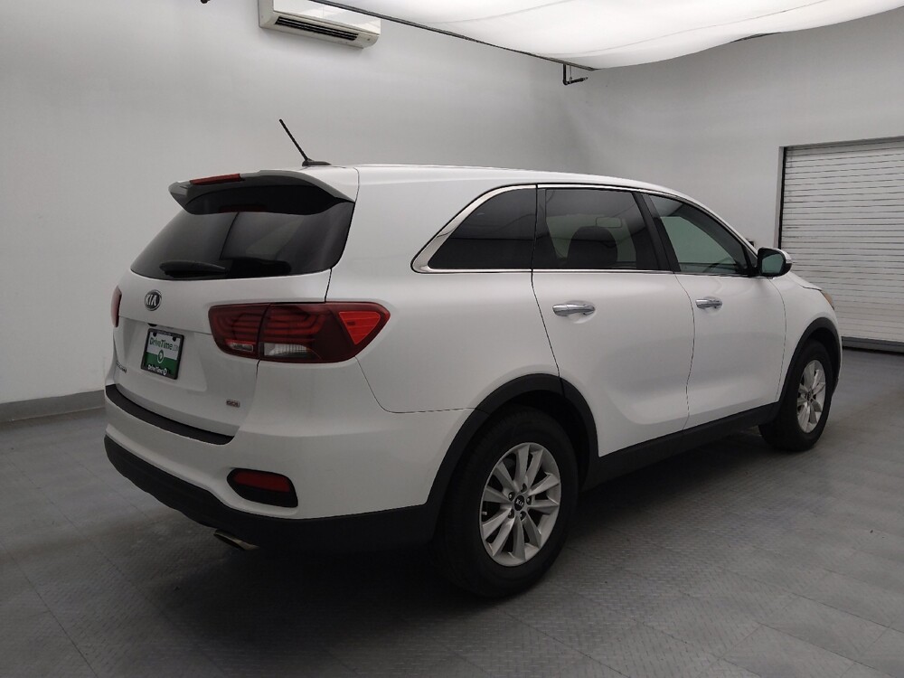 2019 Kia Sorento in Charlotte, NC 28213 - 18110584 9