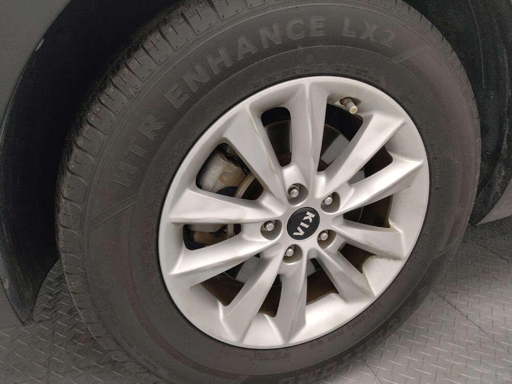 2019 Kia Sorento in Charlotte, NC 28213 - 18110584 31