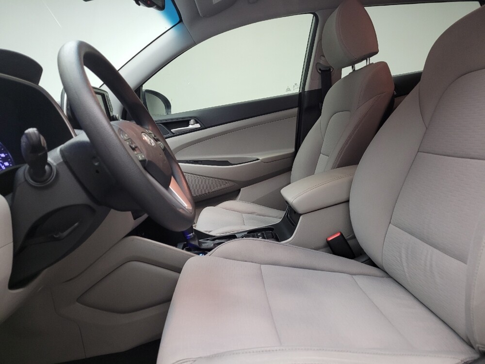 2020 Hyundai Tucson in Grand Rapids, MI 49508 - 18110587 17