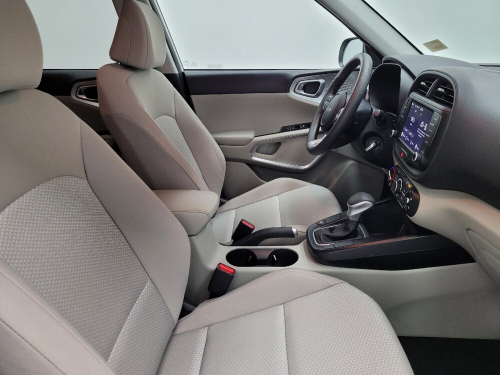 2025 Kia Soul in Las Vegas, NV 89102 - 18110591 21