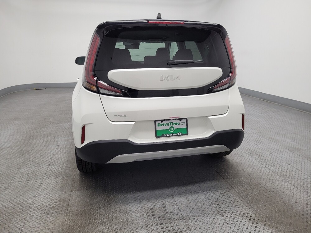 2025 Kia Soul in Las Vegas, NV 89102 - 18110591 6
