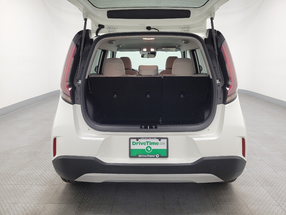 2025 Kia Soul in Las Vegas, NV 89102 - 18110591 29