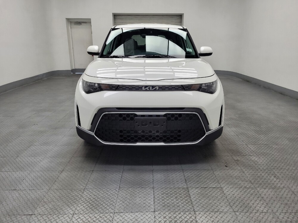 2025 Kia Soul in Las Vegas, NV 89102 - 18110591 15