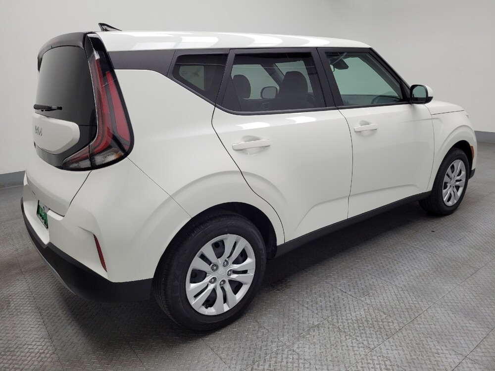 2025 Kia Soul in Las Vegas, NV 89102 - 18110591 10