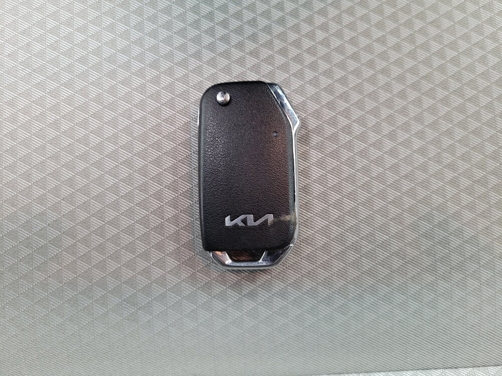2025 Kia Soul in Las Vegas, NV 89102 - 18110591 32