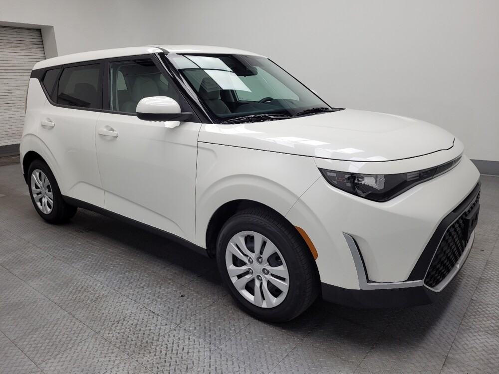 2025 Kia Soul in Las Vegas, NV 89102 - 18110591 11