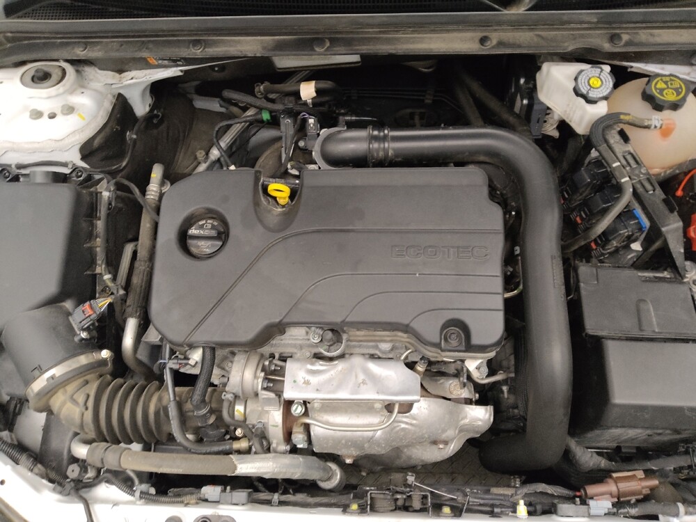 2024 Chevrolet Malibu in Des Moines, IA 50310 - 18110593 30