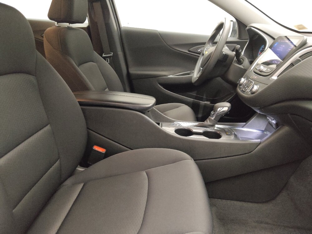 2024 Chevrolet Malibu in Des Moines, IA 50310 - 18110593 21