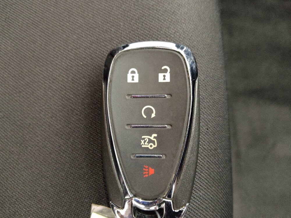 2024 Chevrolet Malibu in Des Moines, IA 50310 - 18110593 32