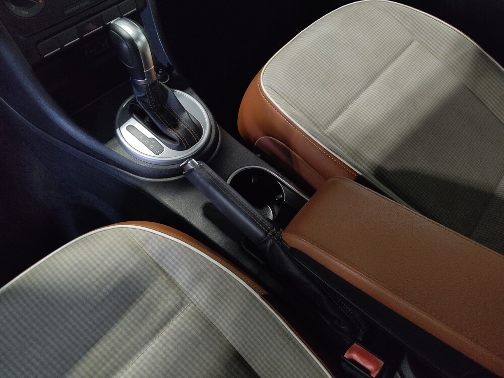 2016 Volkswagen Beetle in Mobile, AL 36606 - 18110595 26