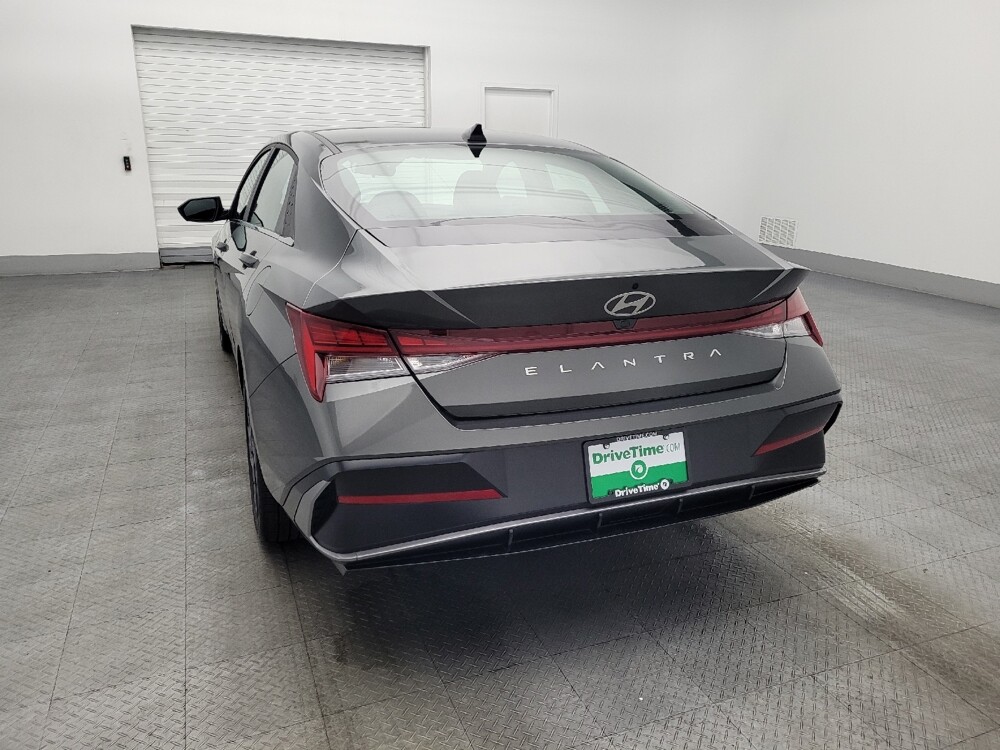 2025 Hyundai Elantra in Kissimmee, FL 34744 - 18110596 6