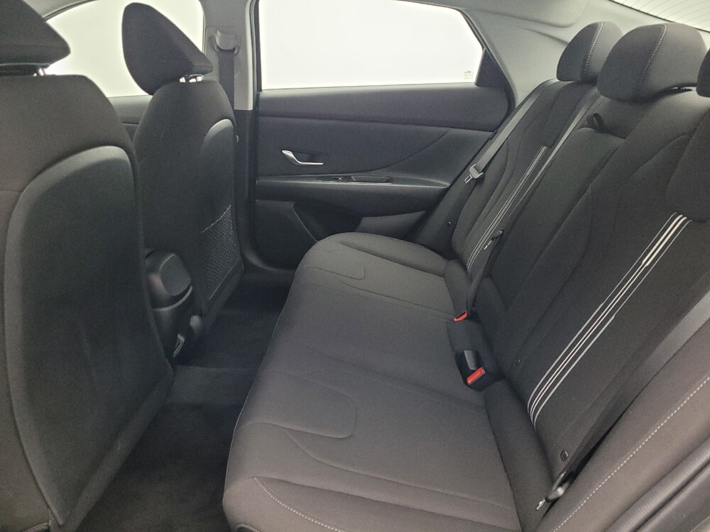 2025 Hyundai Elantra in Kissimmee, FL 34744 - 18110596 18