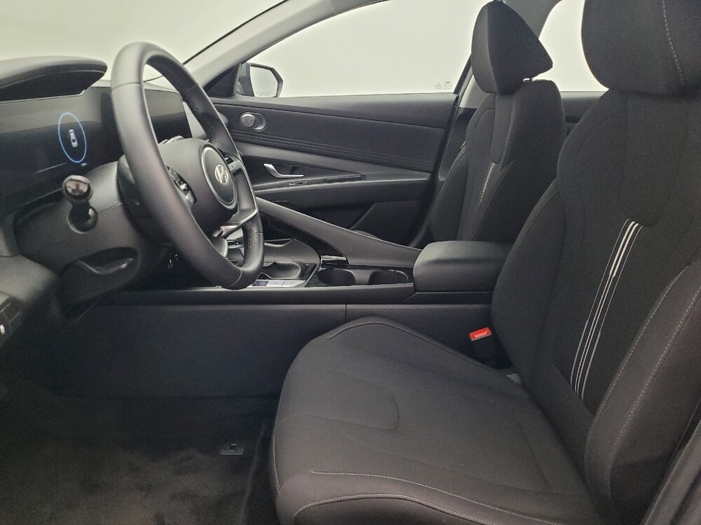 2025 Hyundai Elantra in Kissimmee, FL 34744 - 18110596 17