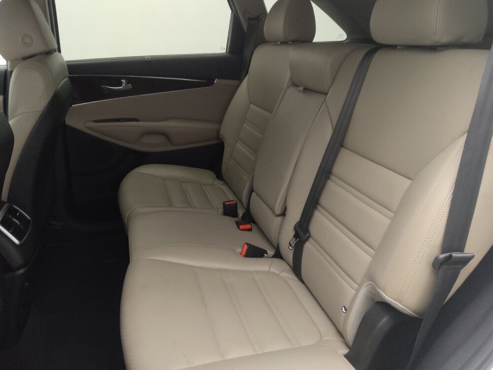 2018 Kia Sorento in Gainesville, FL 32609 - 18110597 18