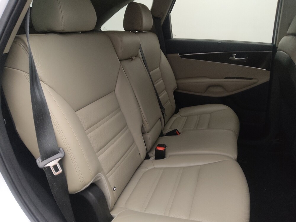 2018 Kia Sorento in Gainesville, FL 32609 - 18110597 19