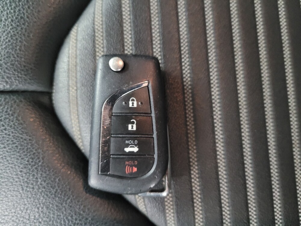 2019 Toyota Camry in Antioch, TN 37013 - 18110598 32