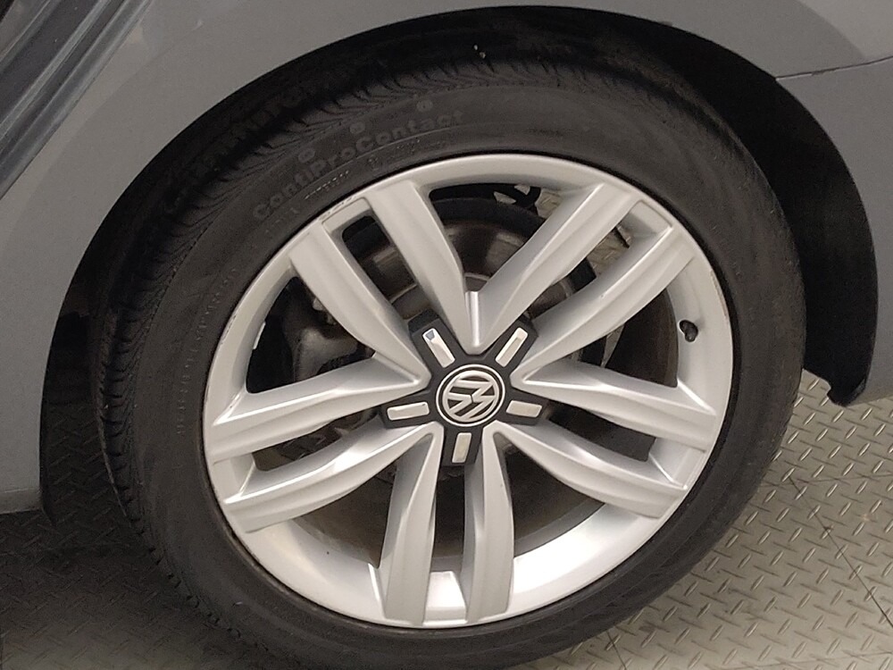 2016 Volkswagen Passat in Lewisville, TX 75067 - 18110599 31
