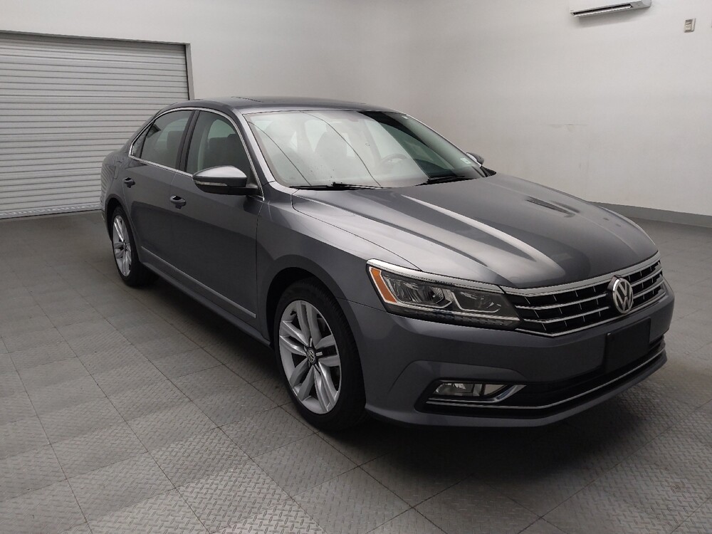 2016 Volkswagen Passat in Lewisville, TX 75067 - 18110599 13