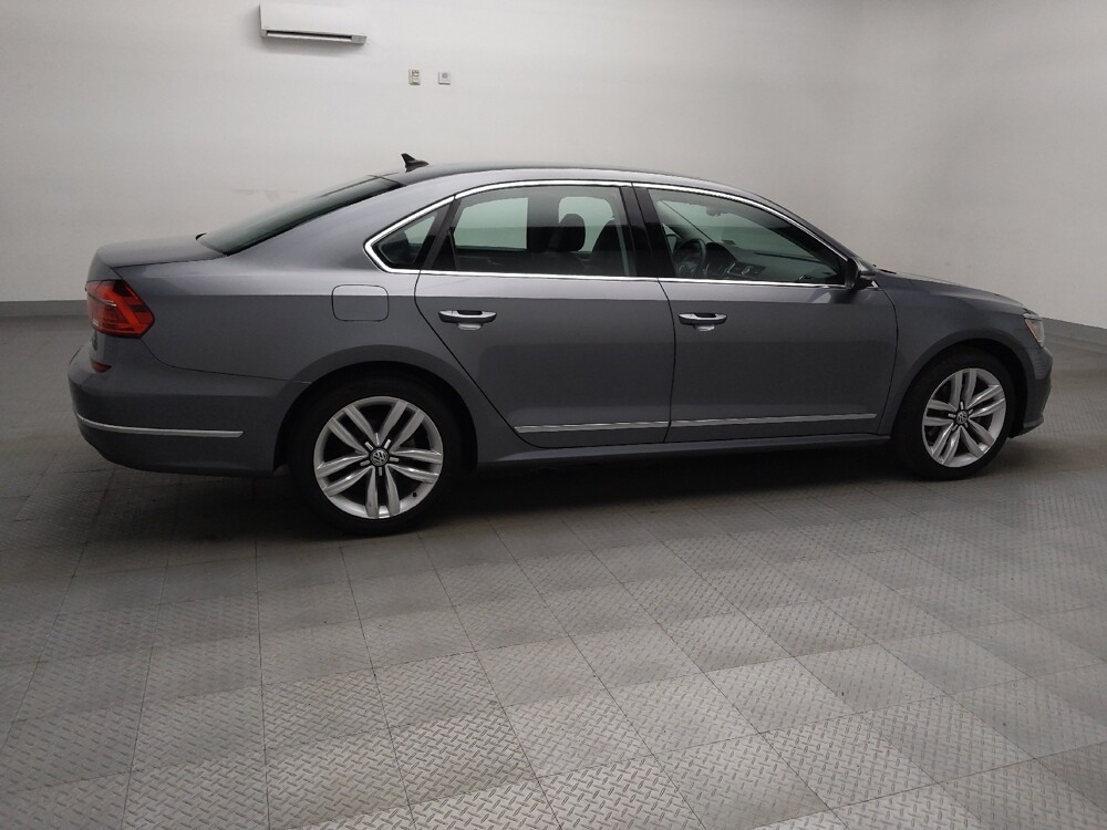 2016 Volkswagen Passat in Lewisville, TX 75067 - 18110599 10