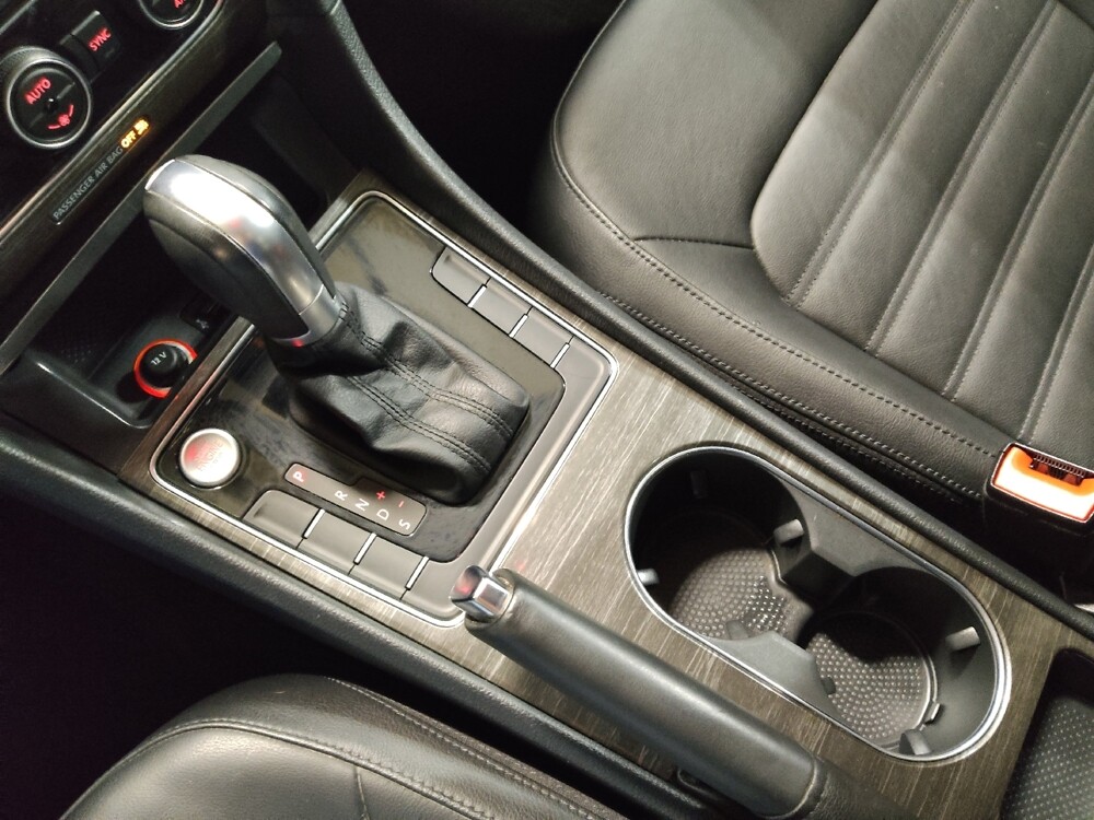 2016 Volkswagen Passat in Lewisville, TX 75067 - 18110599 26