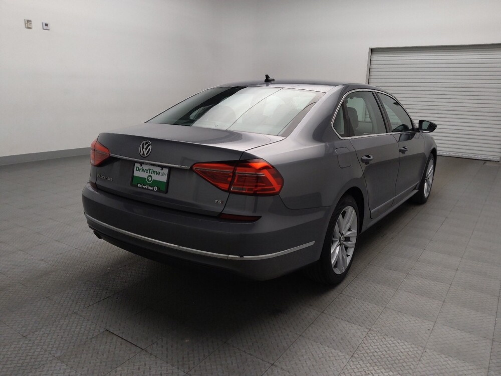 2016 Volkswagen Passat in Lewisville, TX 75067 - 18110599 9