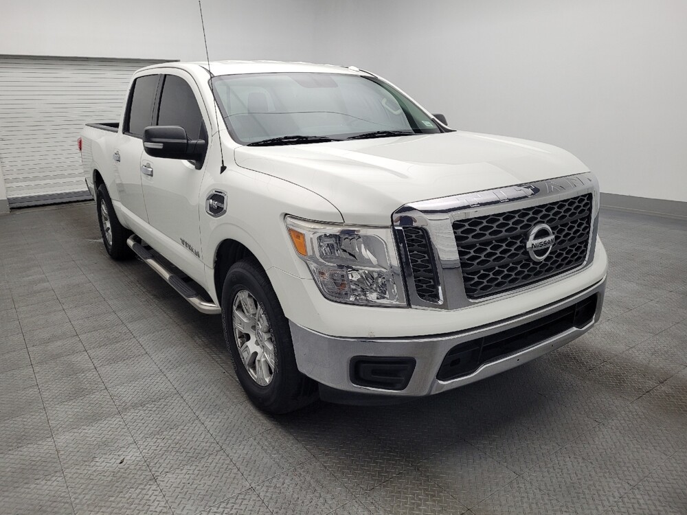 2017 Nissan Titan in Kissimmee, FL 34744 - 18110605 13